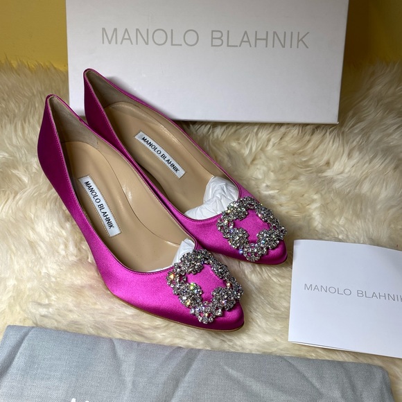 New authentic Manolo Blahnik hangisi pumps - Picture 10 of 13